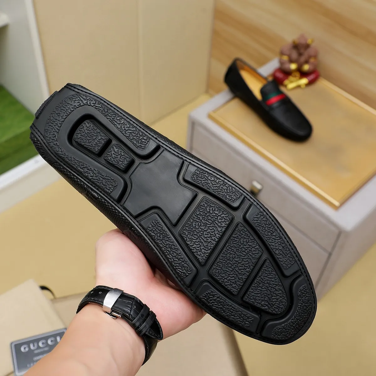 Men's shoes💰380💰🕷🕷️【 GUCCI 】Gucci's best-selling trendy men's casual slip-on shoes 🇨🇳Official website original 1:1 mold 💯Original quality, fine workmanship ☘Fashionable and versatile, perfect shape, comfortable on the feet 🍓Trendy men's recommended model, imported cowhide on the top layer 🎋High-quality pigskin lining, rubber wear-resistant and non-slip outsole, high-end atmosphere, worth owning 🍉Optional 38-44